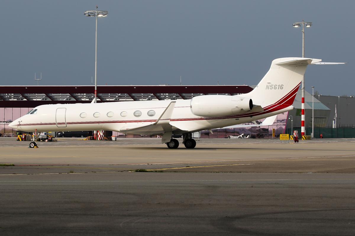 emptyLeg