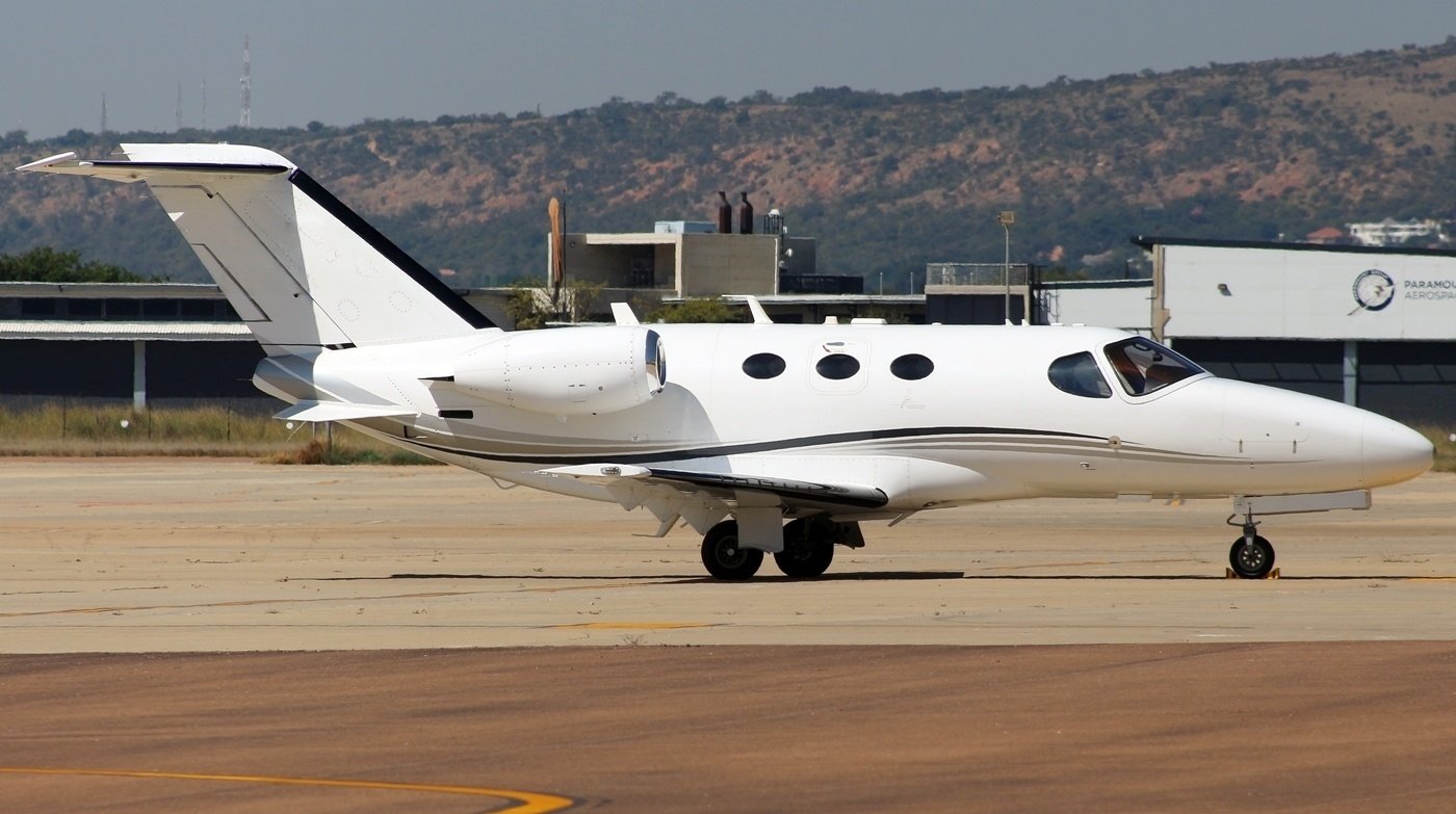 emptyLeg