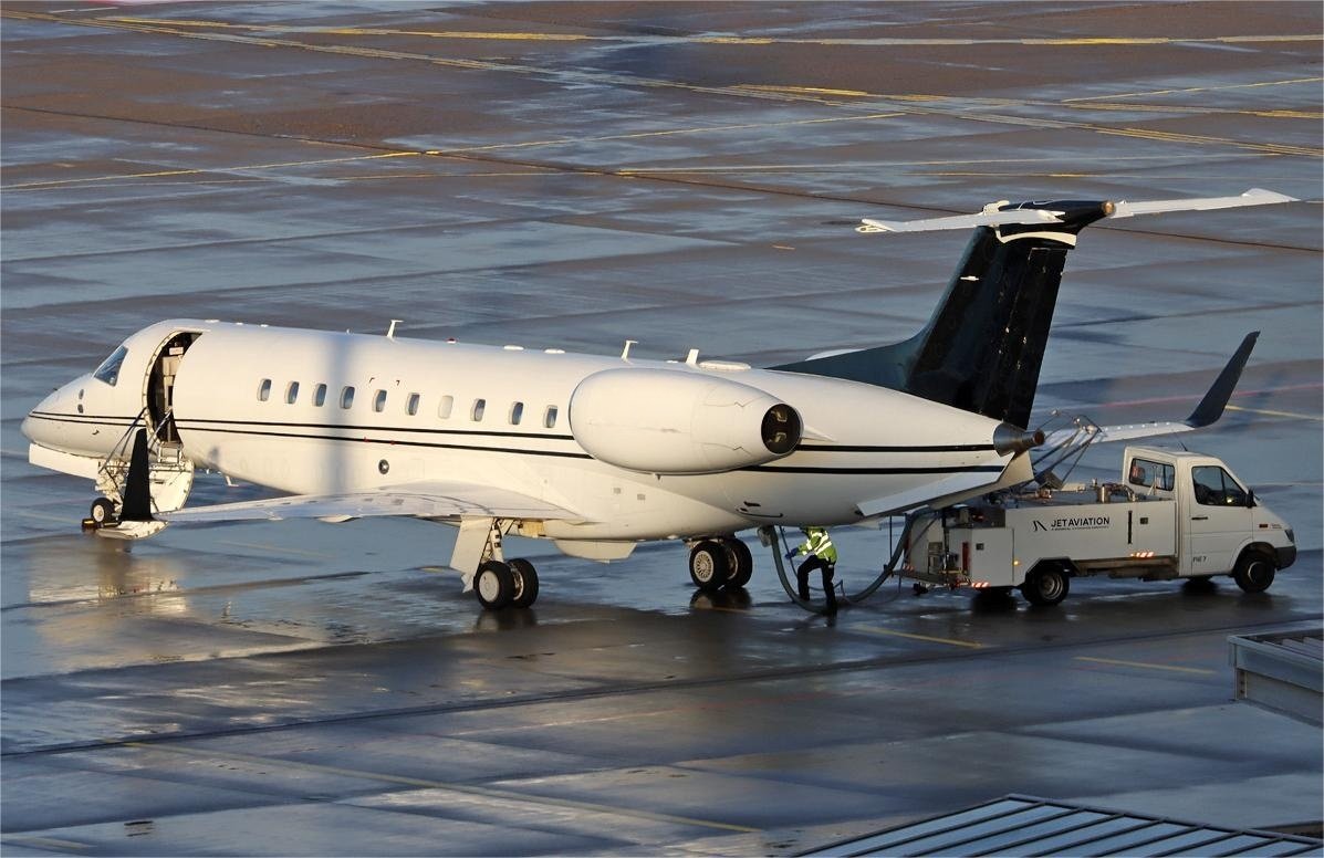 emptyLeg