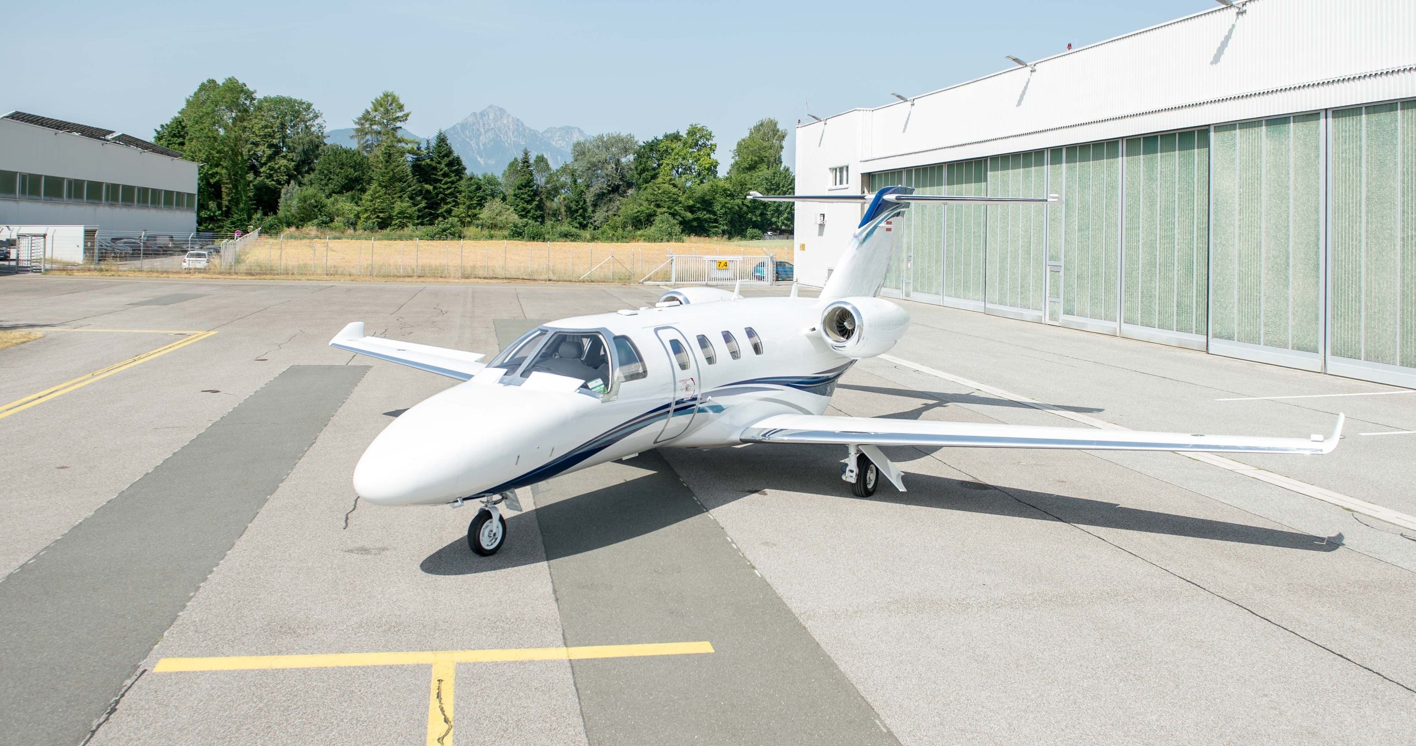 emptyLeg
