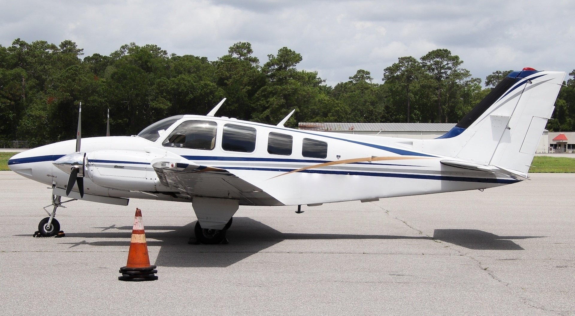 emptyLeg