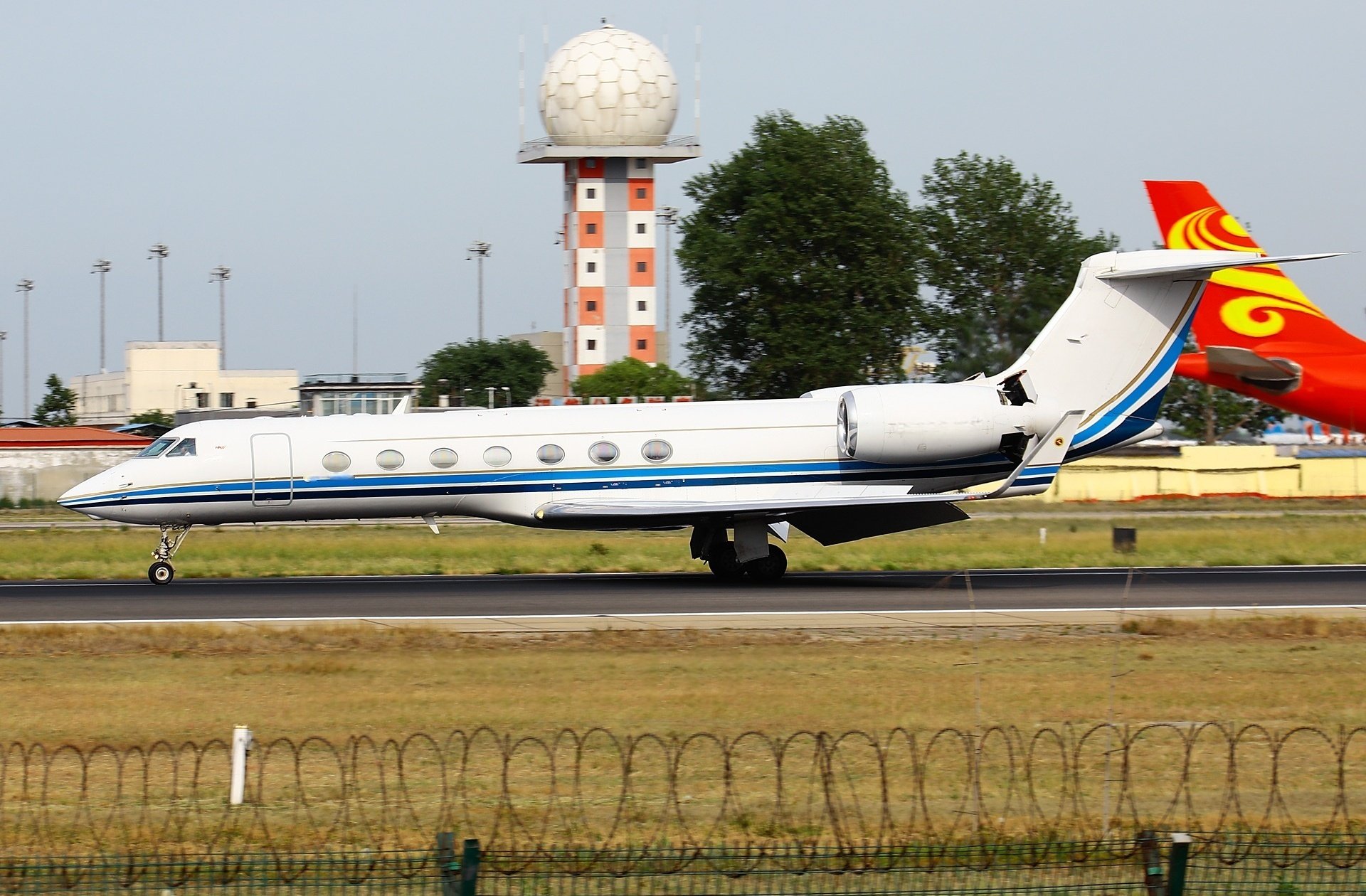 emptyLeg