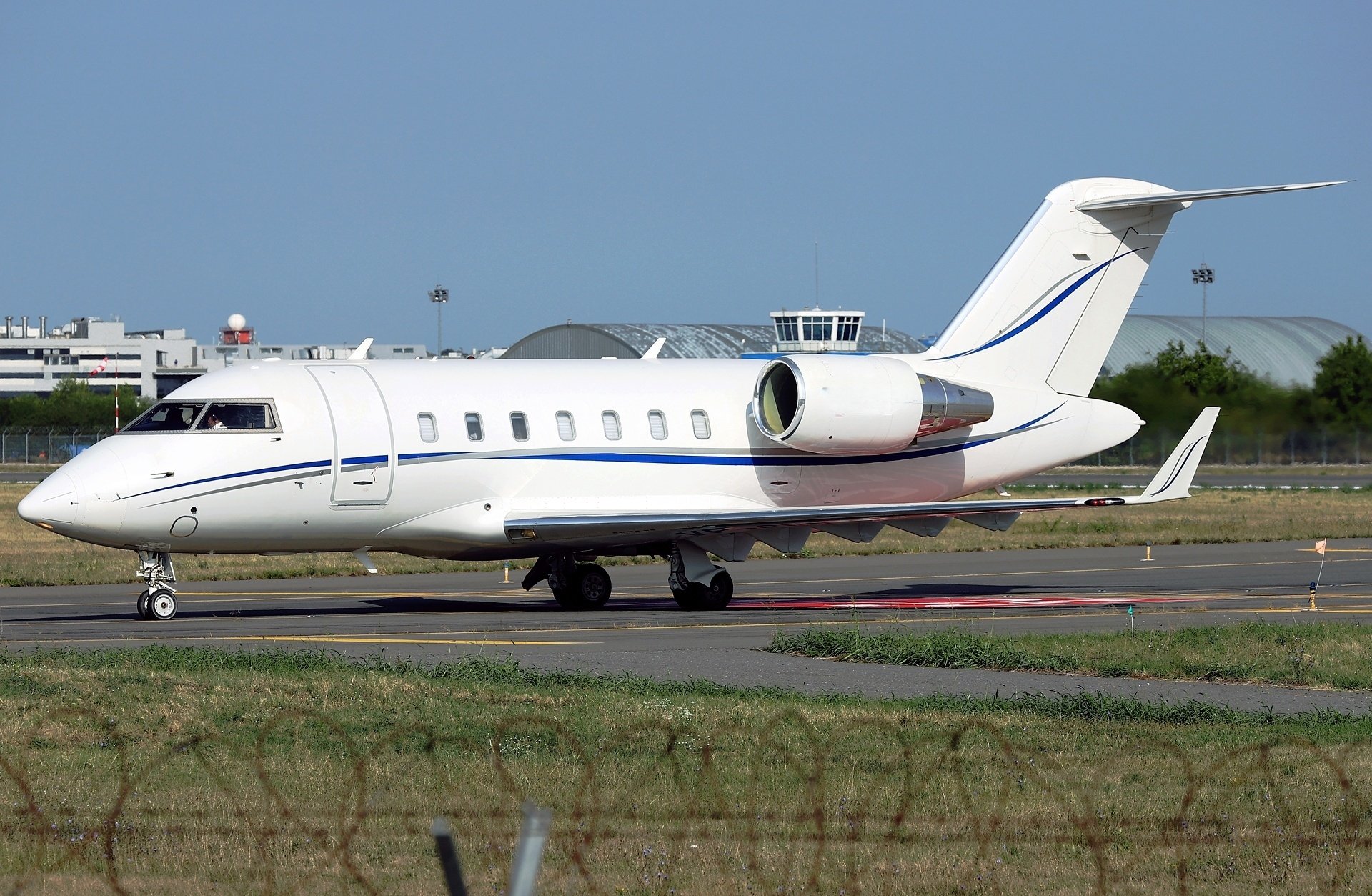 emptyLeg