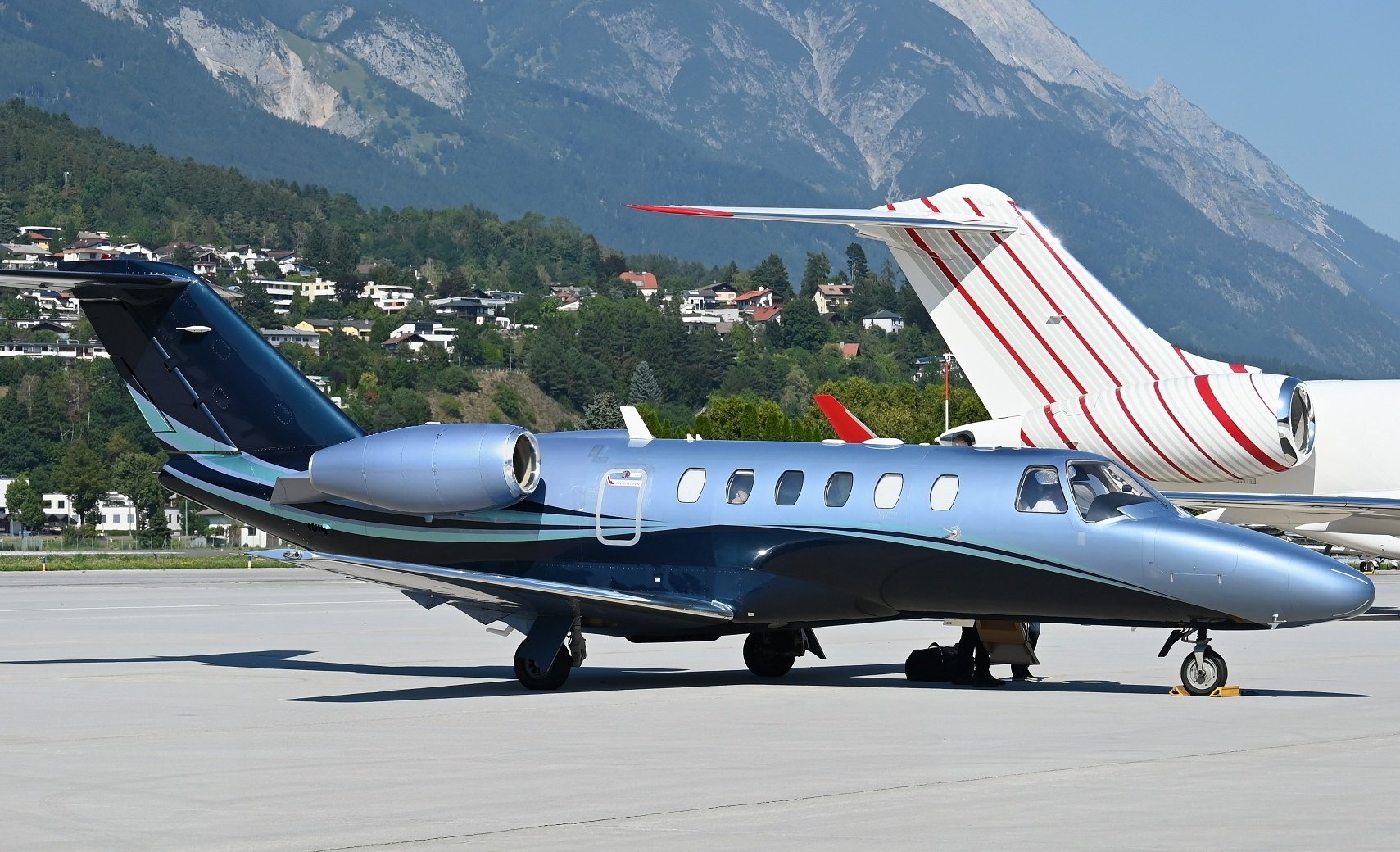 emptyLeg