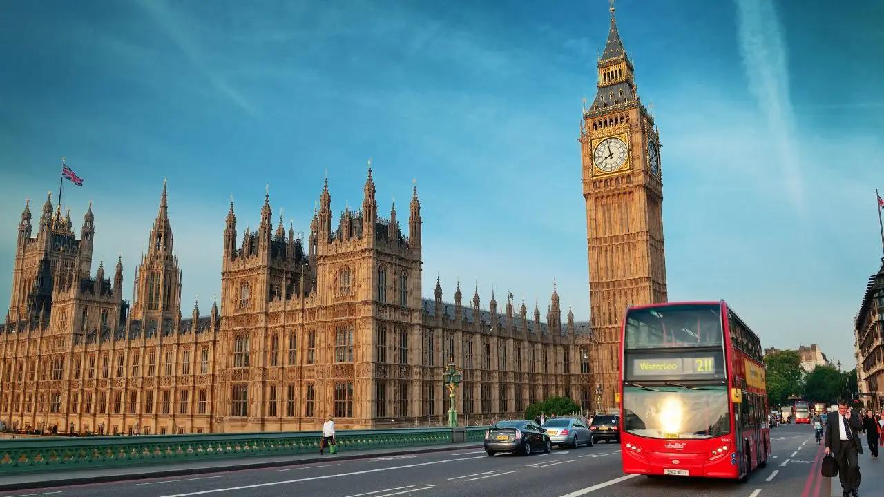 London's iconic Big Ben and Parliament buildings showcasing a premier European destination for luxury jet travel