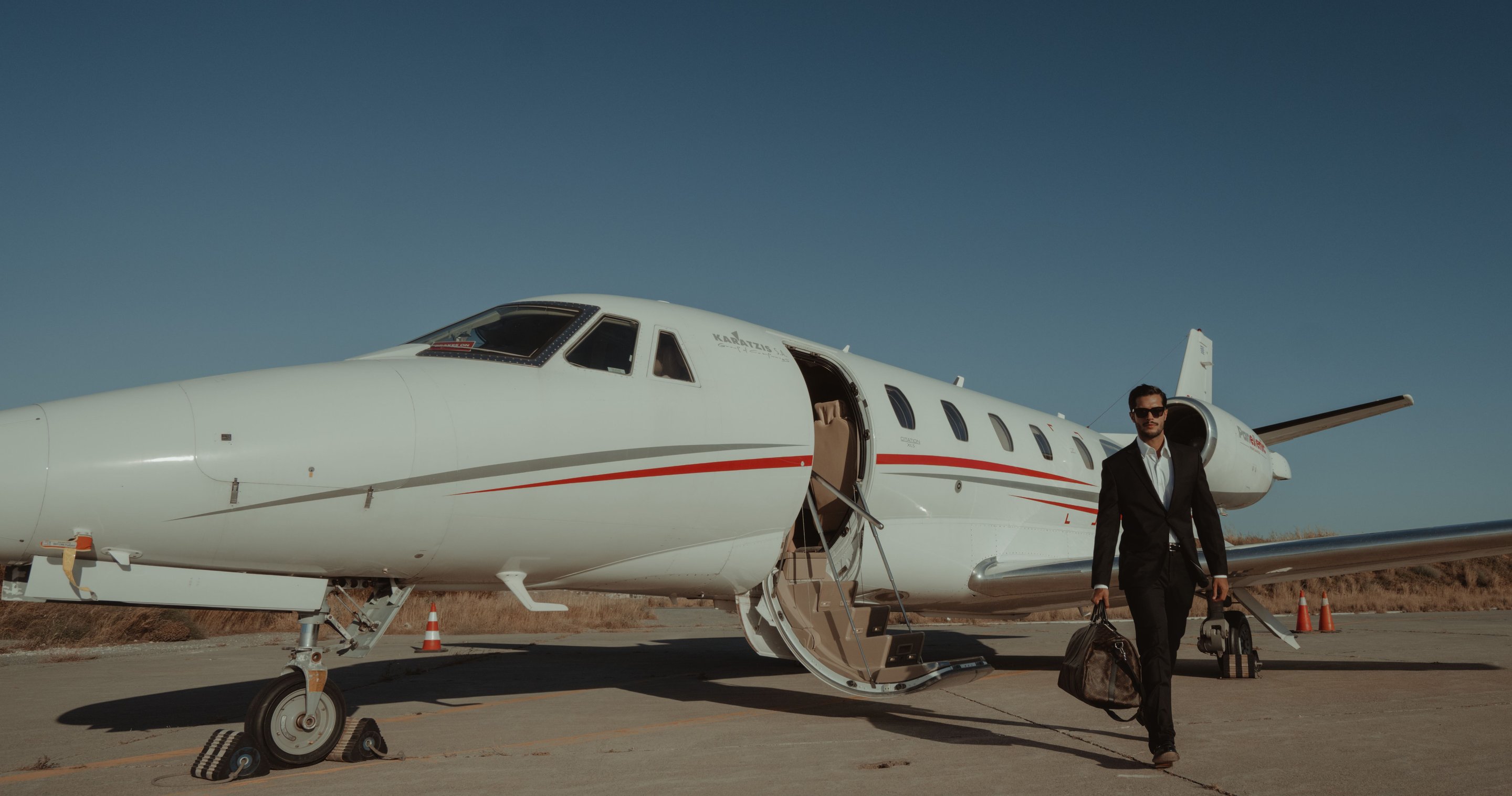 emptyLeg