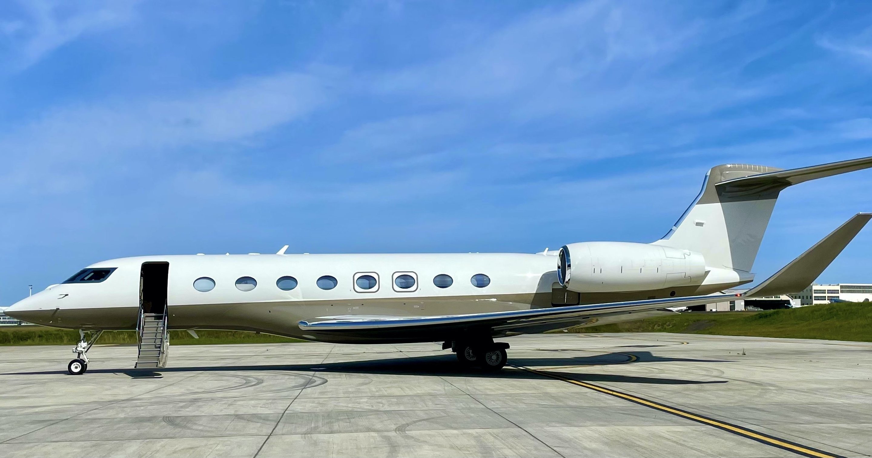 emptyLeg