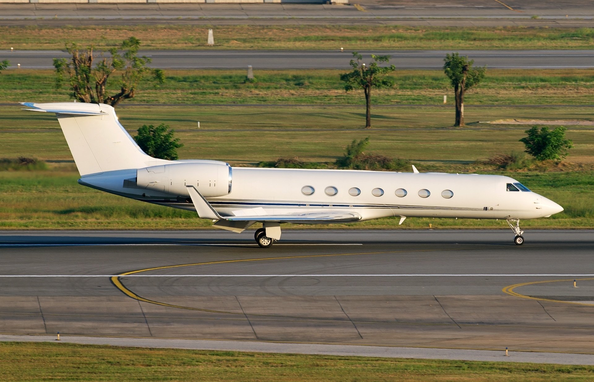 emptyLeg