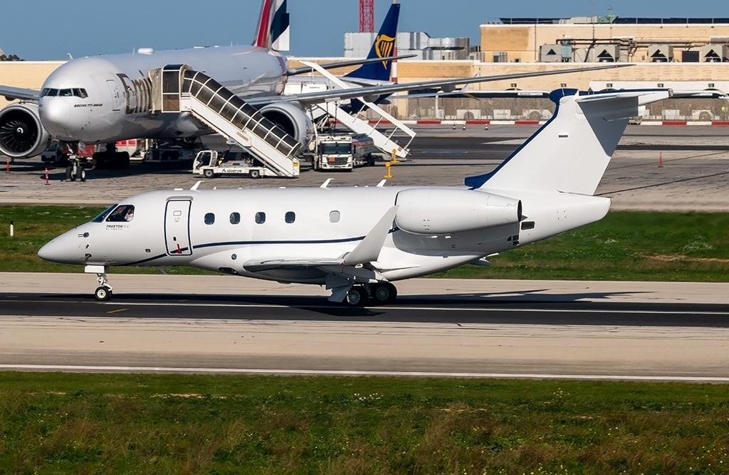 emptyLeg